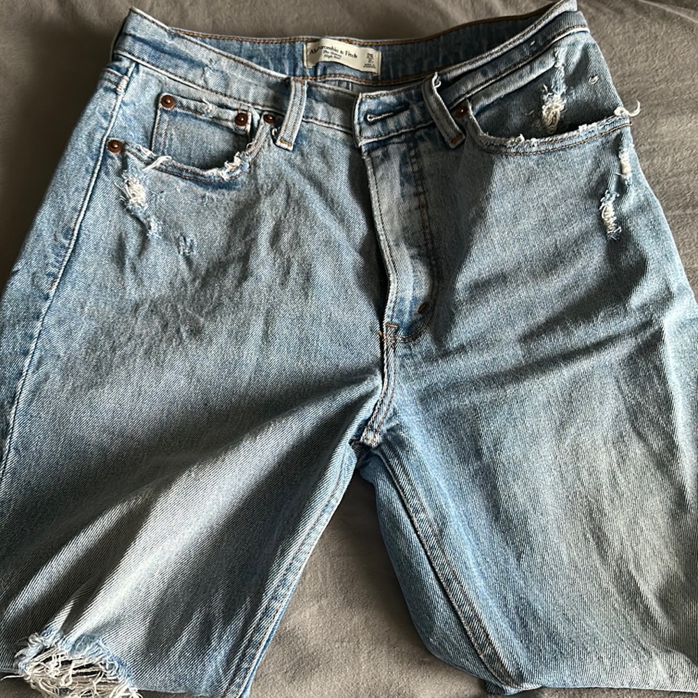Abercrombie the Skinny High Rise jeans